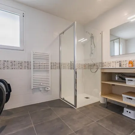 Prázdninový dům Au Calme Avec Terrasse, Proche Nantes - Fr-1-306-1301