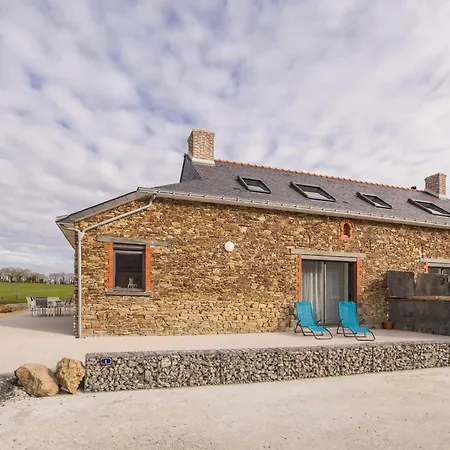 Au Calme Avec Terrasse, Proche Nantes - Fr-1-306-1301 *